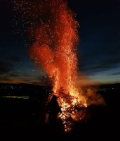 Verbrennen der Weihnachtsbäume am 11.01.2020