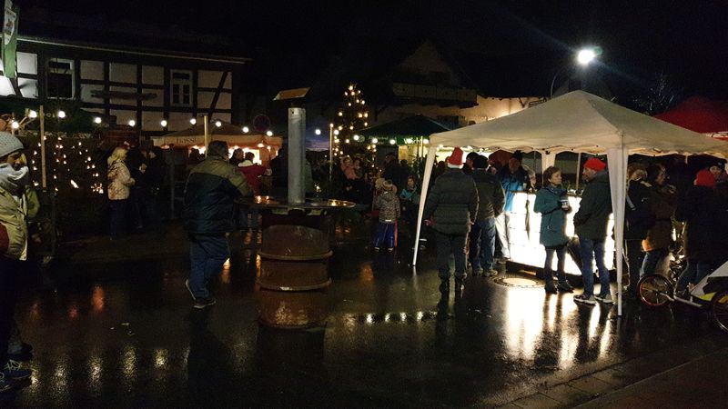 Am Neudorfer Weihnachtsmarkt am 09.12.2023