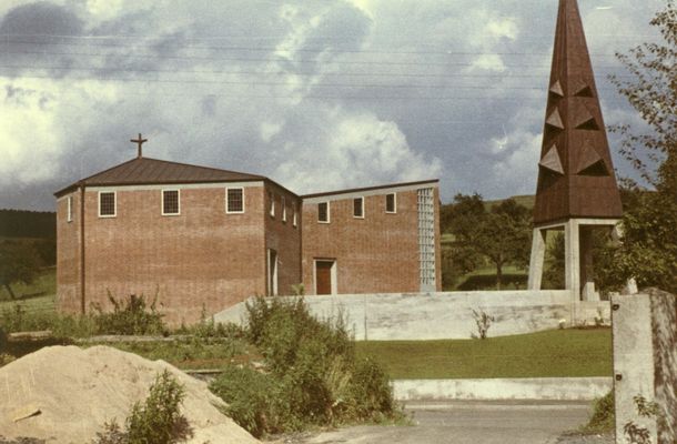 Johanneskirche Neudorf im Jahr 1962