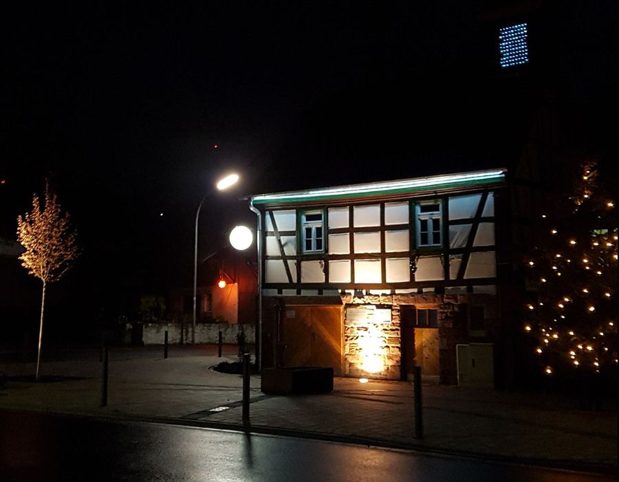 Weihnachtliches Altes Rathaus Neudorf 