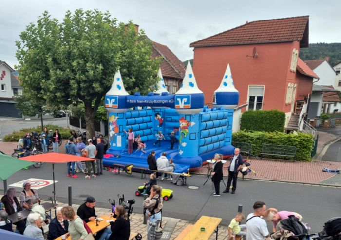 Hüpfburg