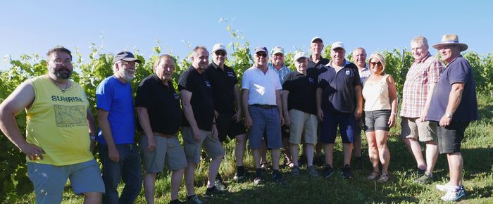 Besuch der Weinbruderschaft Steinau am 28.06.2019  -  Gruppenfoto